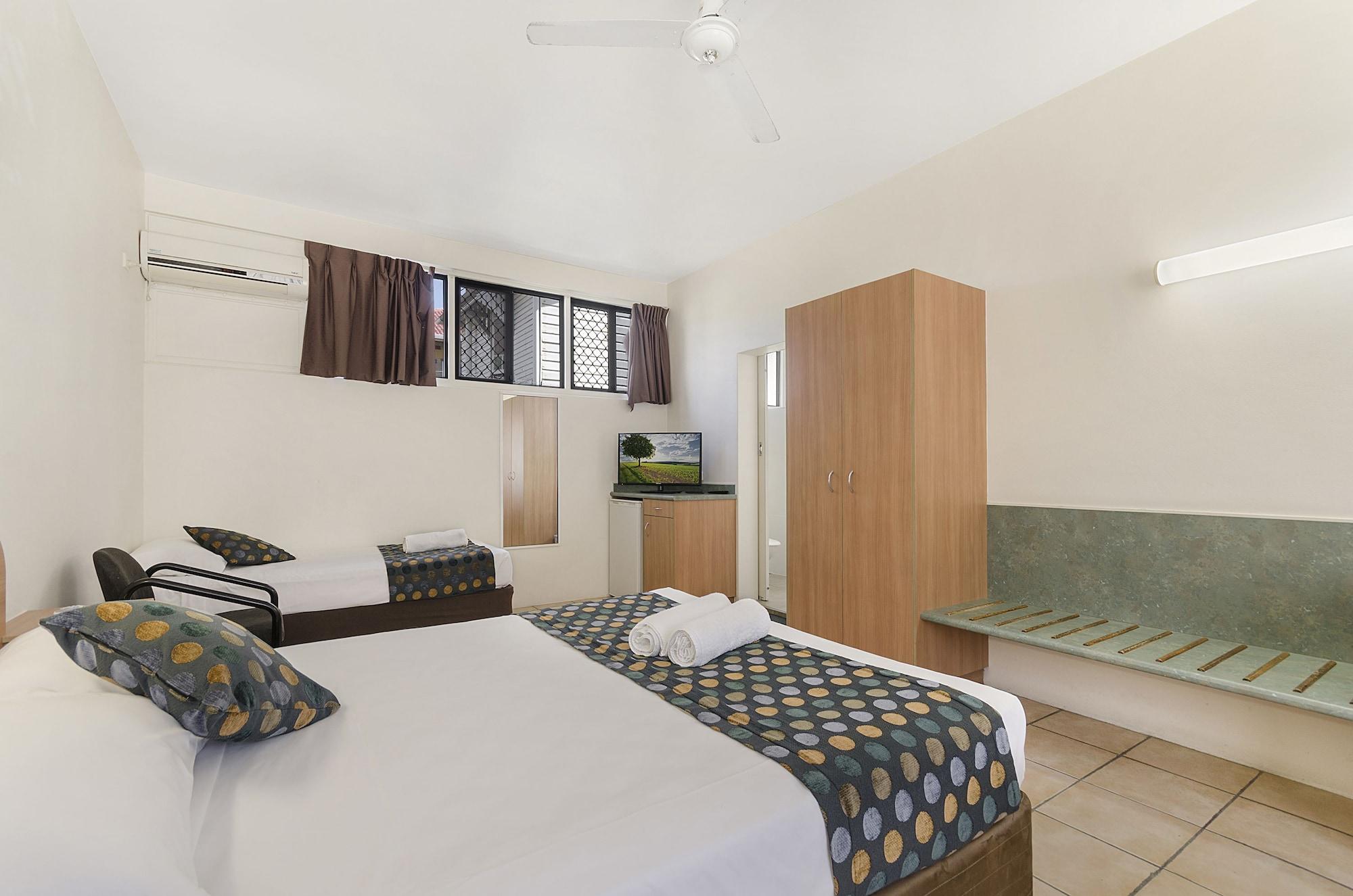 Beach House Motel Τάουνσβιλ Εξωτερικό φωτογραφία