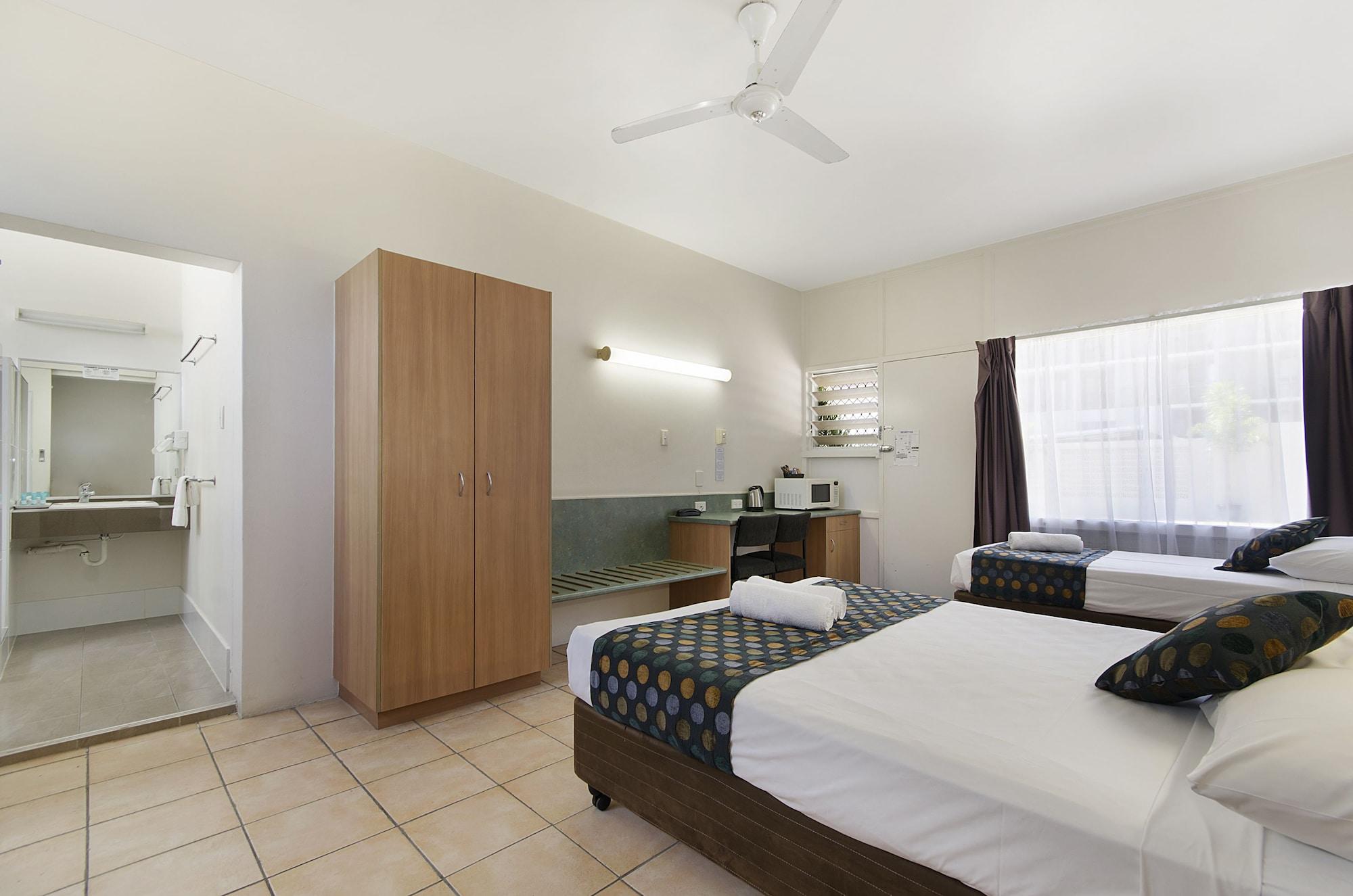 Beach House Motel Τάουνσβιλ Εξωτερικό φωτογραφία