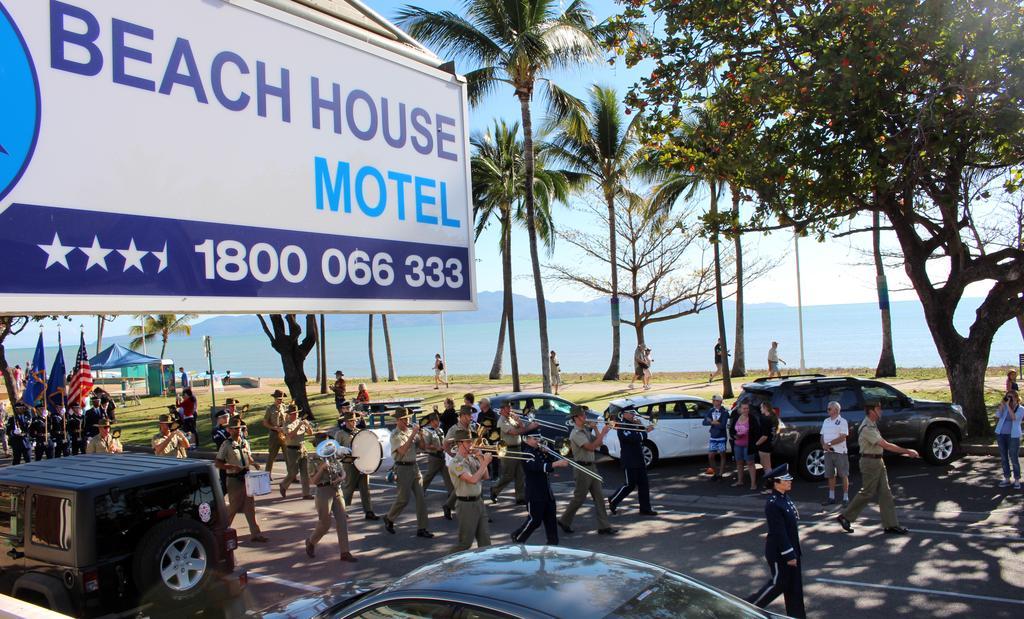 Beach House Motel Τάουνσβιλ Εξωτερικό φωτογραφία
