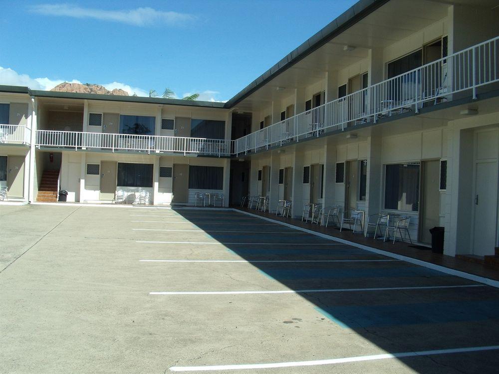 Beach House Motel Τάουνσβιλ Εξωτερικό φωτογραφία