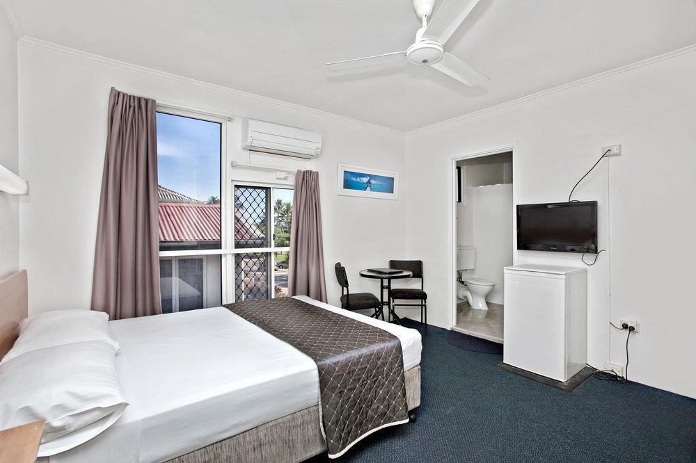 Beach House Motel Τάουνσβιλ Εξωτερικό φωτογραφία