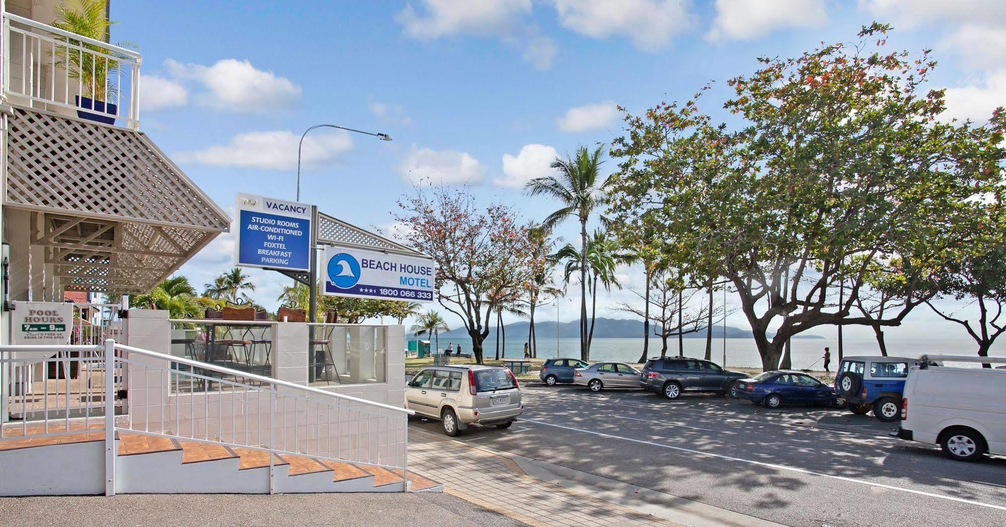 Beach House Motel Τάουνσβιλ Εξωτερικό φωτογραφία