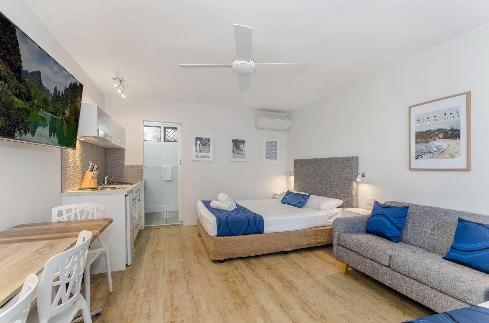 Beach House Motel Τάουνσβιλ Εξωτερικό φωτογραφία