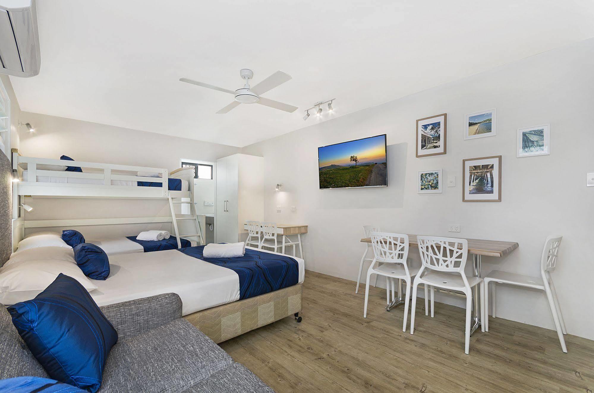Beach House Motel Τάουνσβιλ Εξωτερικό φωτογραφία