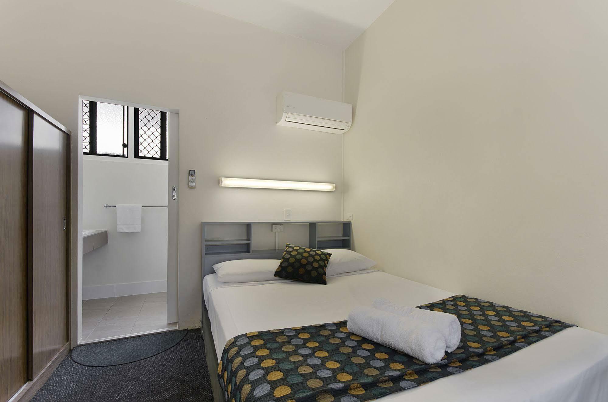 Beach House Motel Τάουνσβιλ Εξωτερικό φωτογραφία